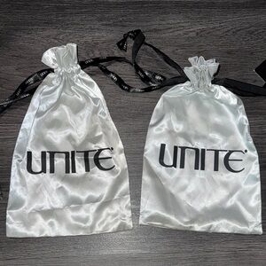 Unite White Satin Bath & Body Pouch Set